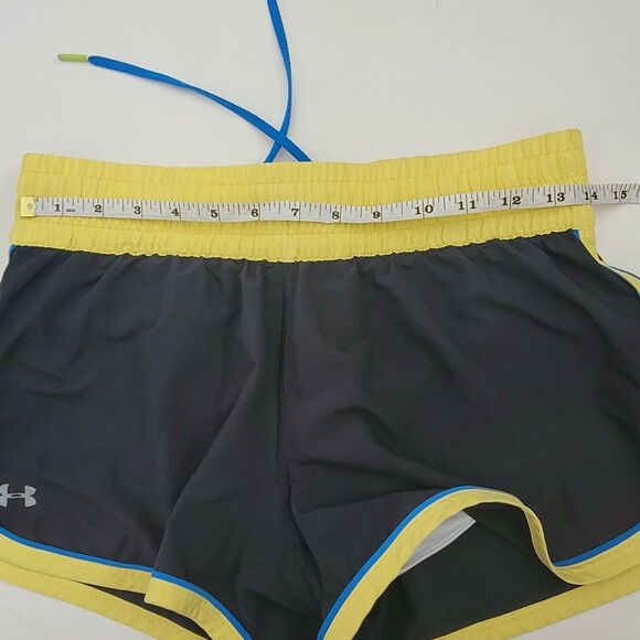 CLEARANCE!!!💥 Under Armour Womens Size S/M Activewear Shorts - Picture 6 of 11